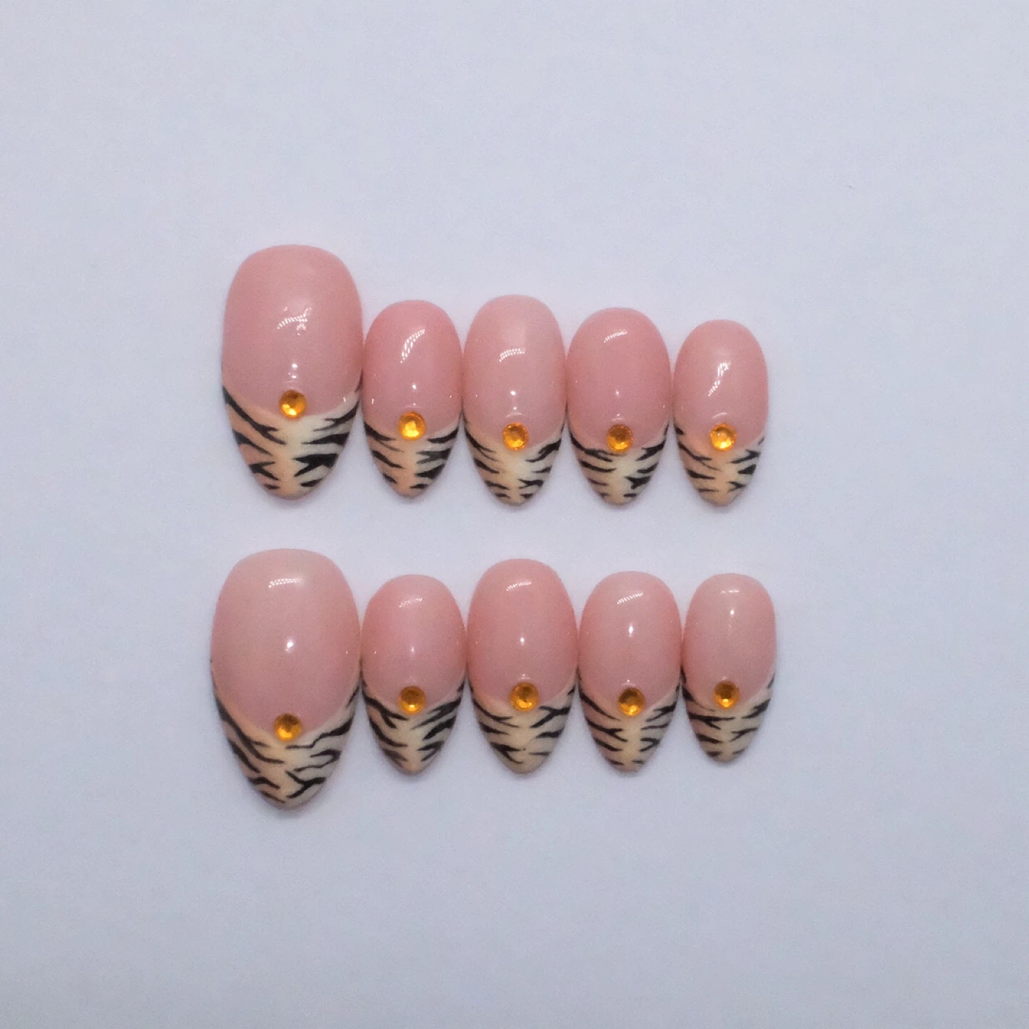 Custom size press on nails