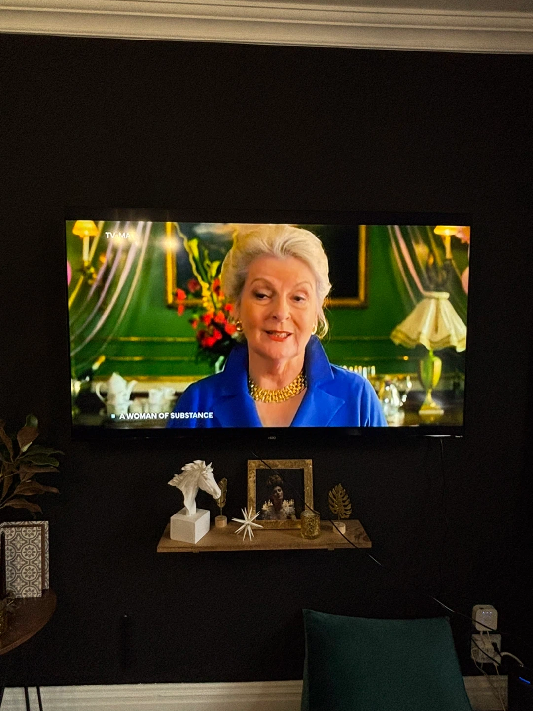 65” Smart TV - photo 2