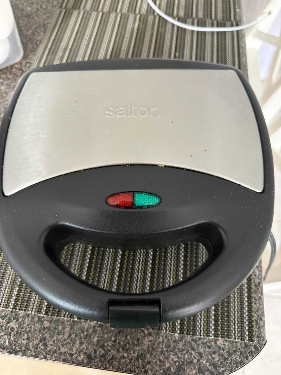 Salton Sandwich, Grill & Waffle Maker - photo 3