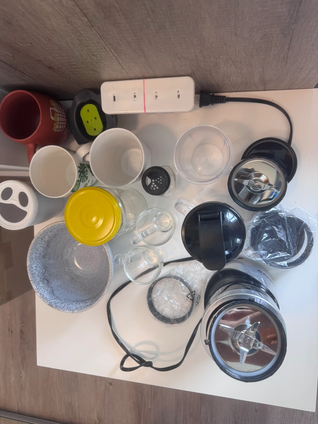 FREE KITCHEN THINGS + Blender