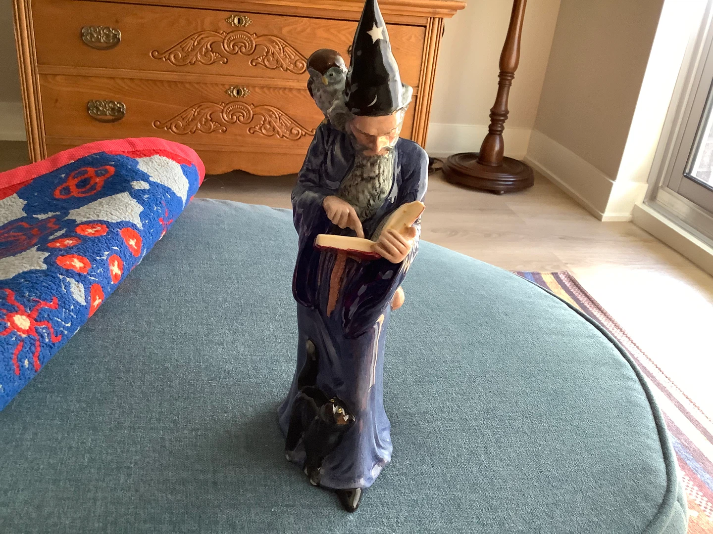 Royal Doulton’s Figurine “The Wizard” - photo 2