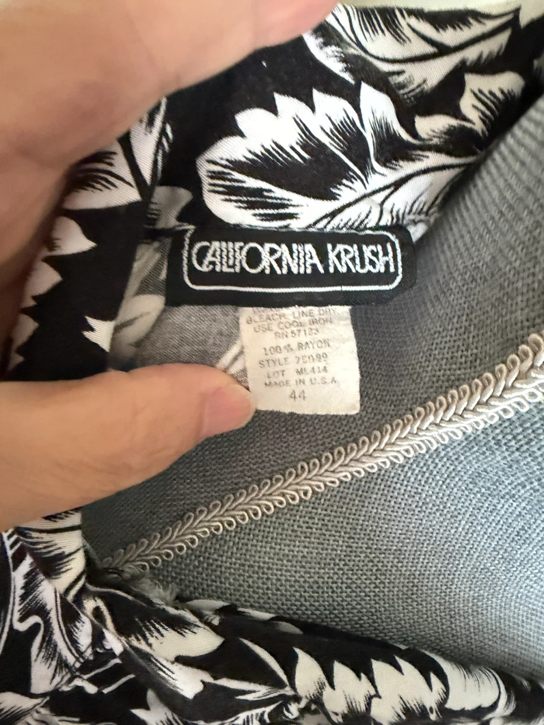 California Krush Black & White Floral Short Sleeve Shirt Size 44 - photo 4