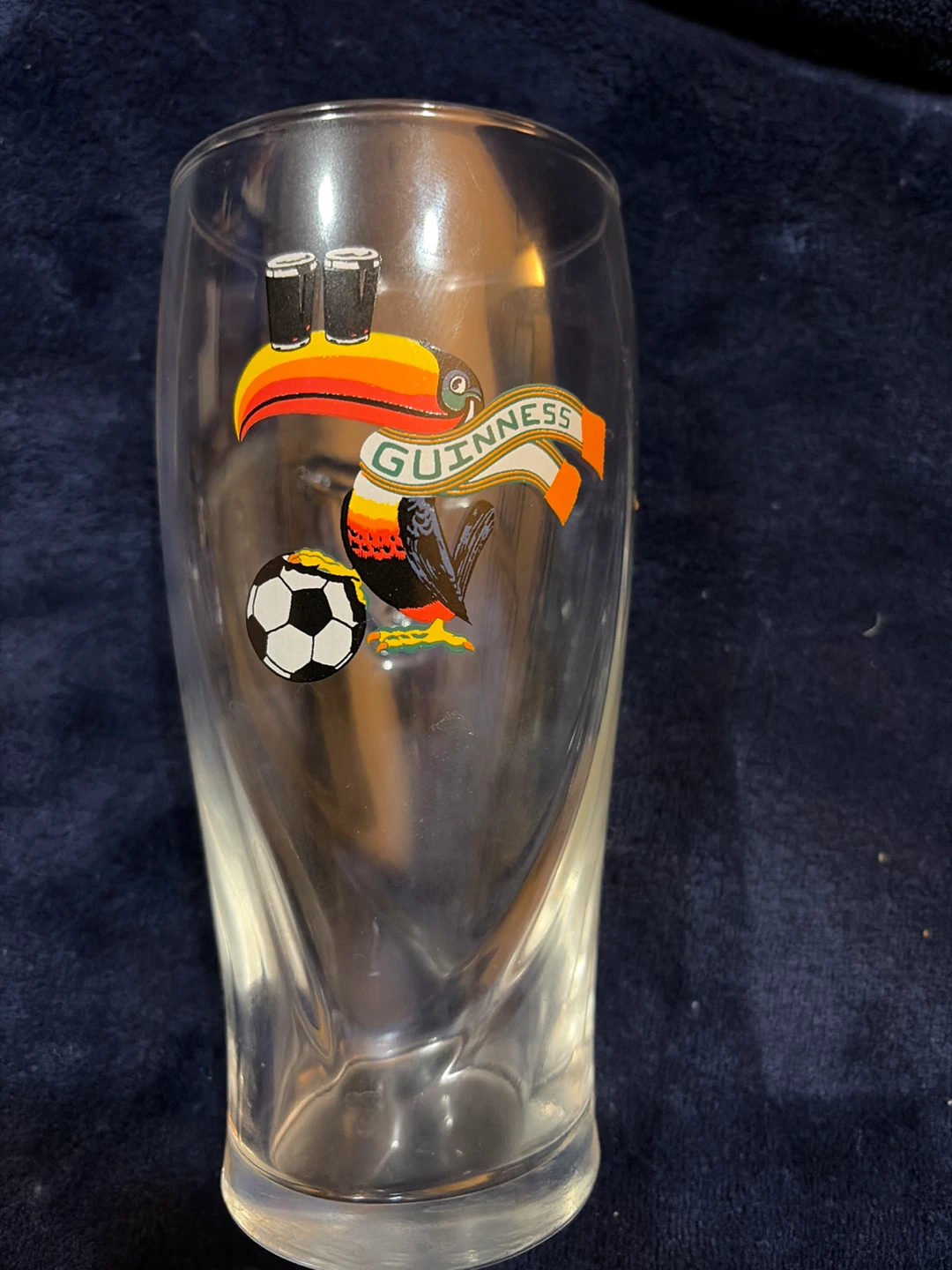 Guinness Pint Glass with Toucan and Football Design - photo 2