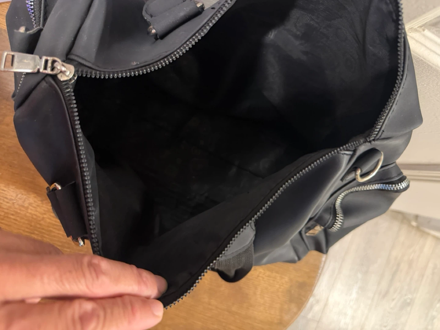 Black Duffel Bag with Inspirational Text - photo 5