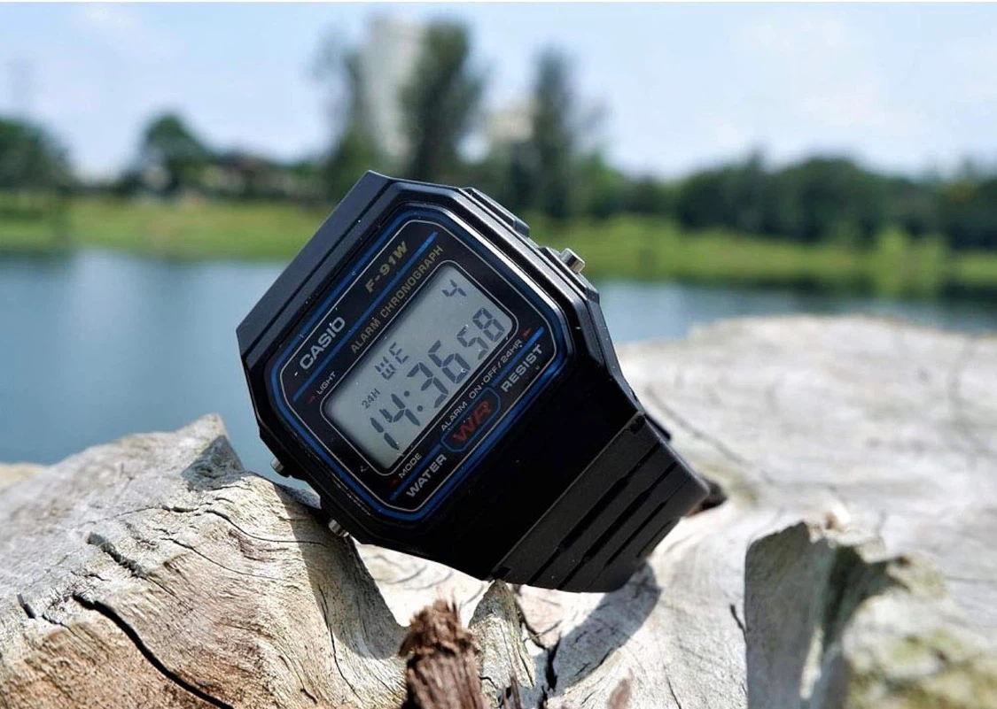 Casio F91W-1, 7 Year Battery Watch, Black Strap,NEW no box - photo 3