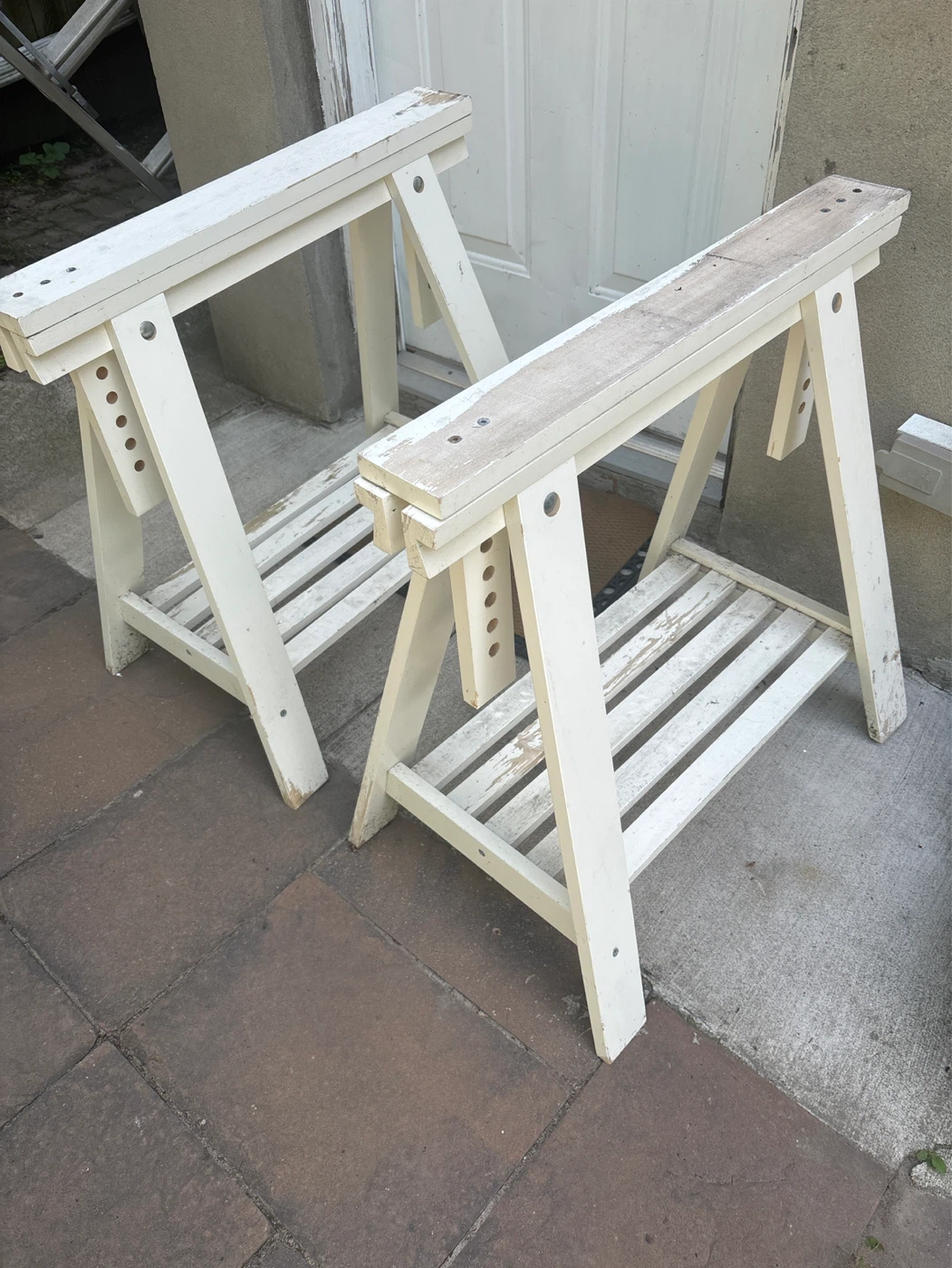 Pair of white sawhorses - photo 2