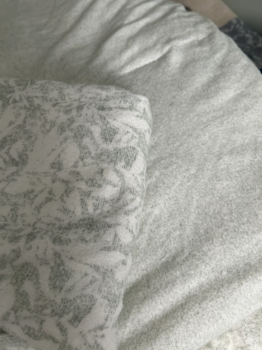 REVERSIBLE KING SIZE COTTON COMFORTER SET (READ LISTING) - photo 3