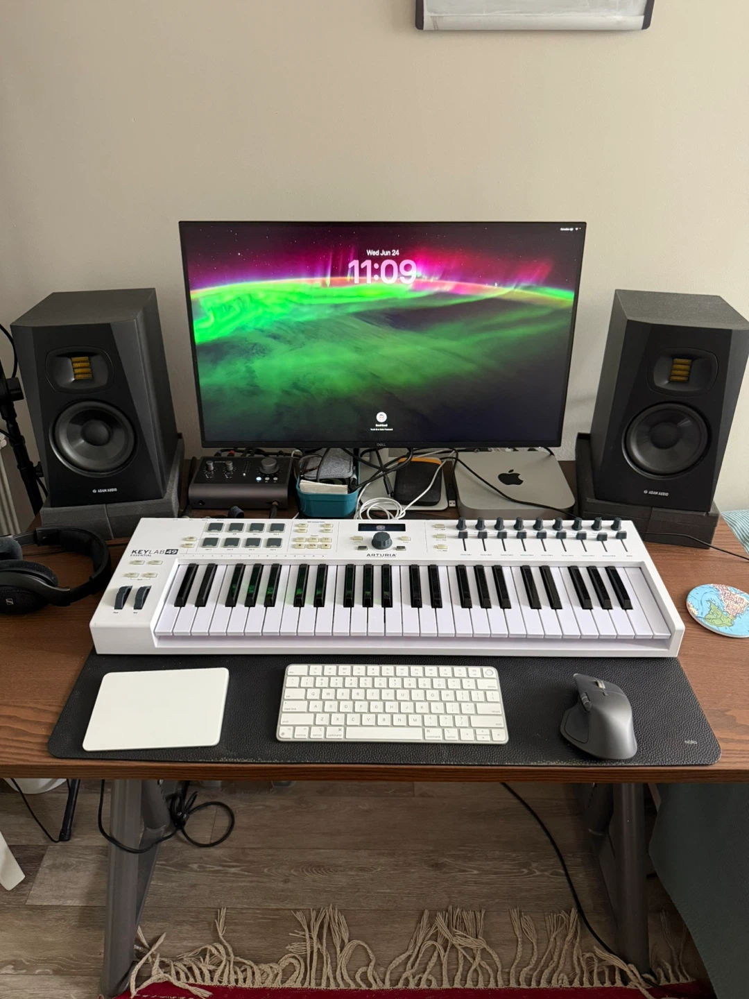 Arturia KeyLab 49 Essential MIDI Keyboard + Soft Case