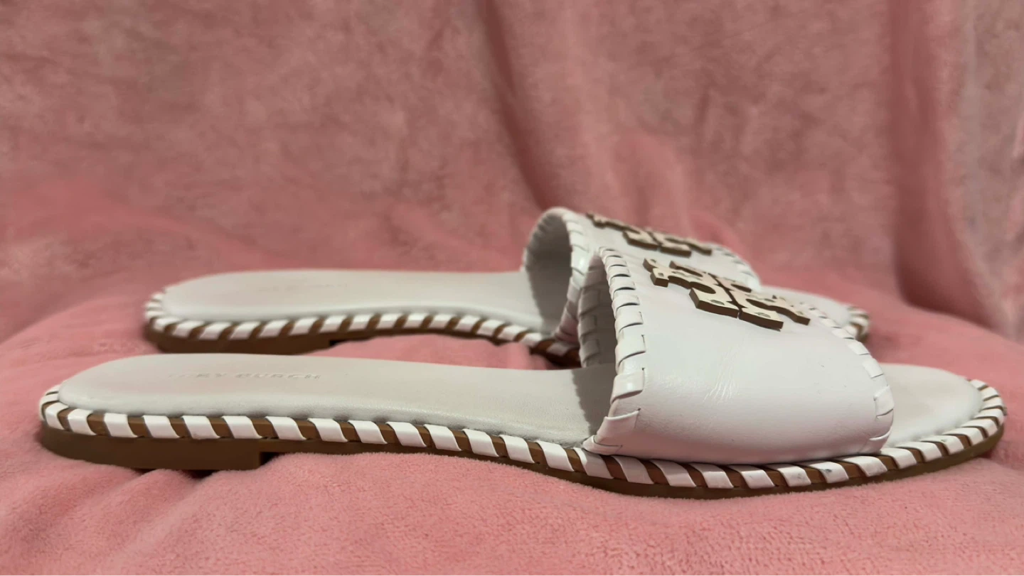 Tory Burch Everly sandals in size 9 - photo 4