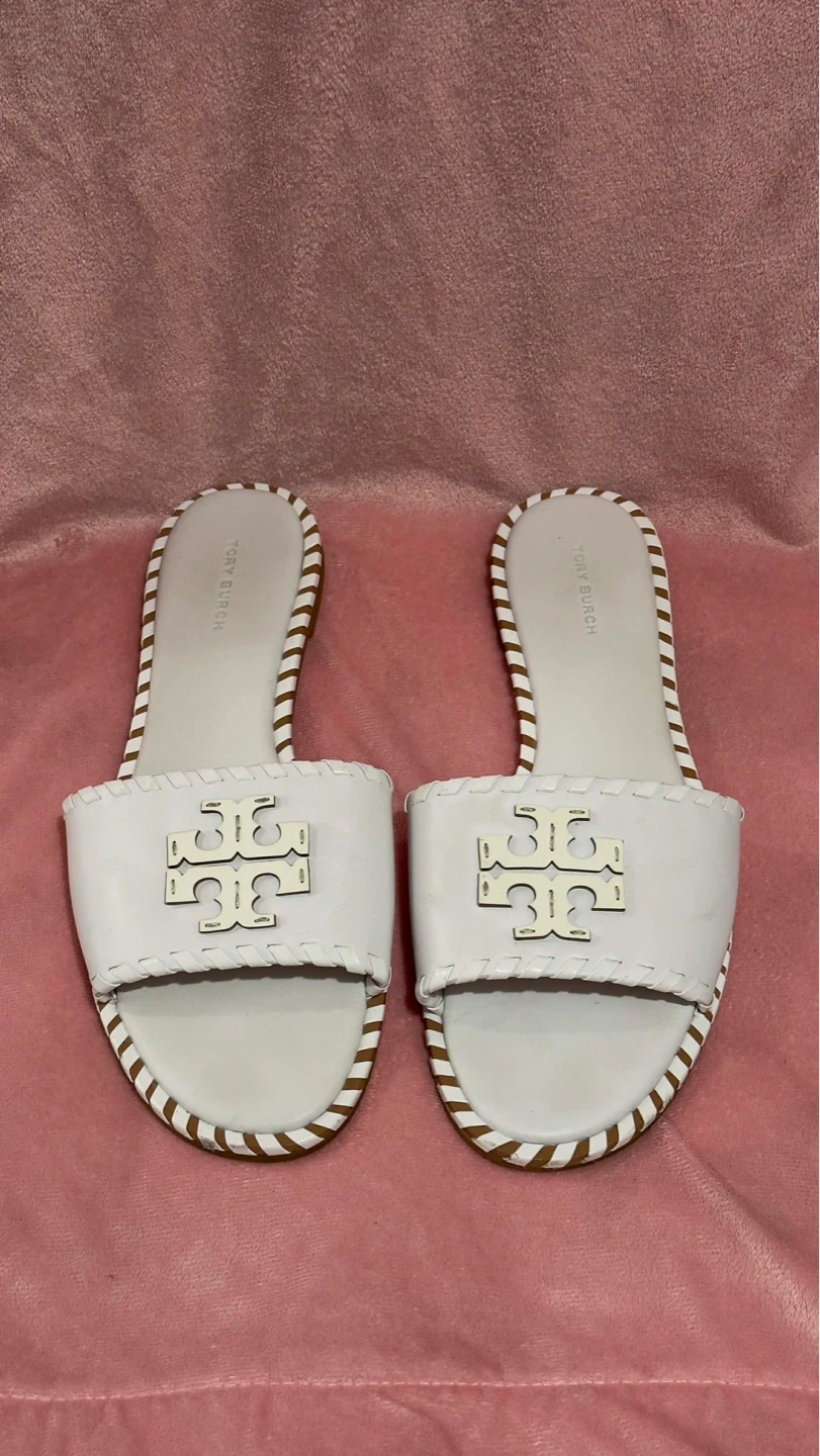 Tory Burch Everly sandals in size 9