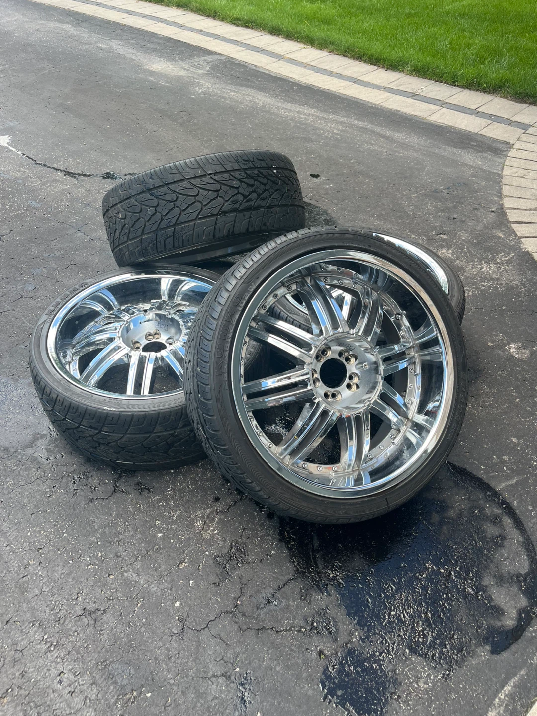 22" Kumho Tires and Chrome Rims