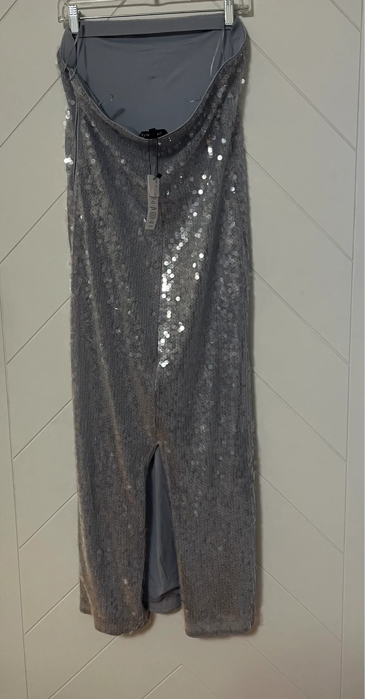 New DYNAMITE Silver Sequin Maxi Dress/ Gown - photo 4