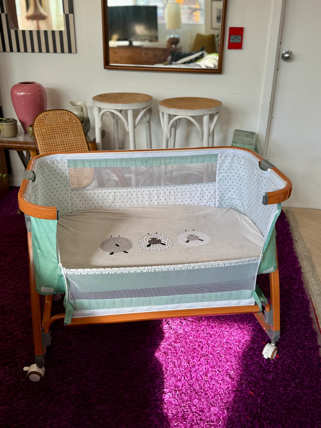 Baby Bedside Bassinet in PISTACHIO GREEN + 4 Free Sheets - photo 3