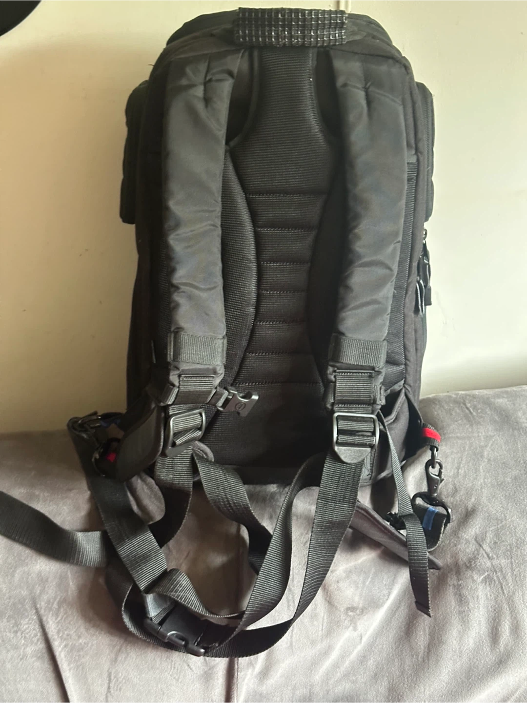 Tamrac 5788 Evolution 8 Camera Bag w/ Dividers - photo 3
