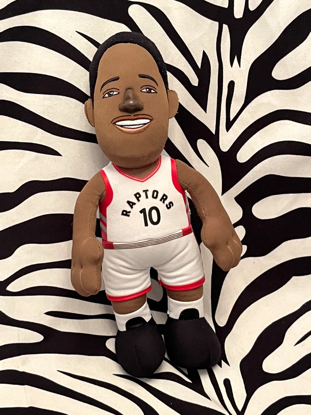 🏀 Toronto Raptors DeMar DeRozan Bleacher Creatures plush Toy - photo 2