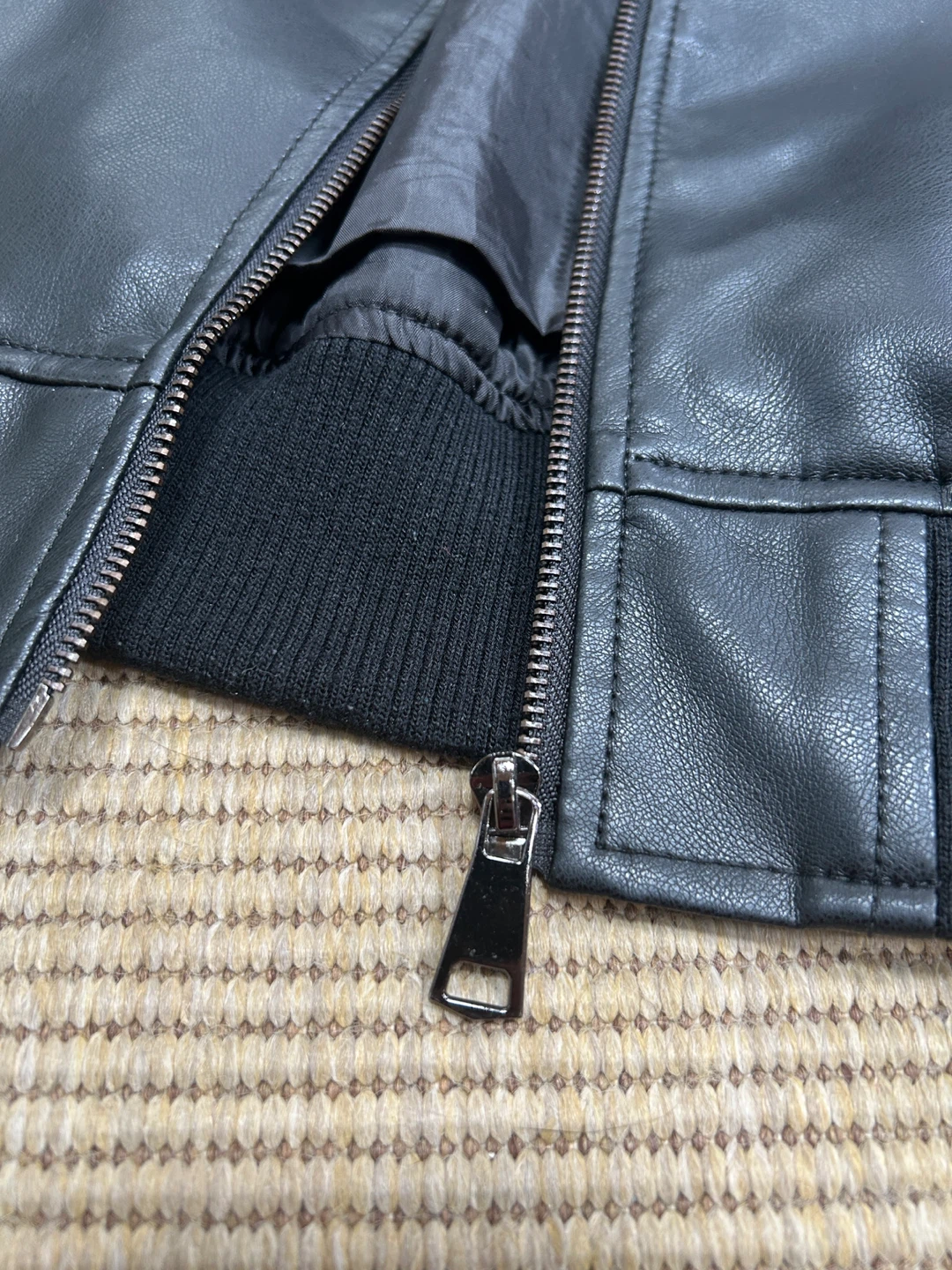 SUZY Bomber Jacket Faux Leather Black - photo 4