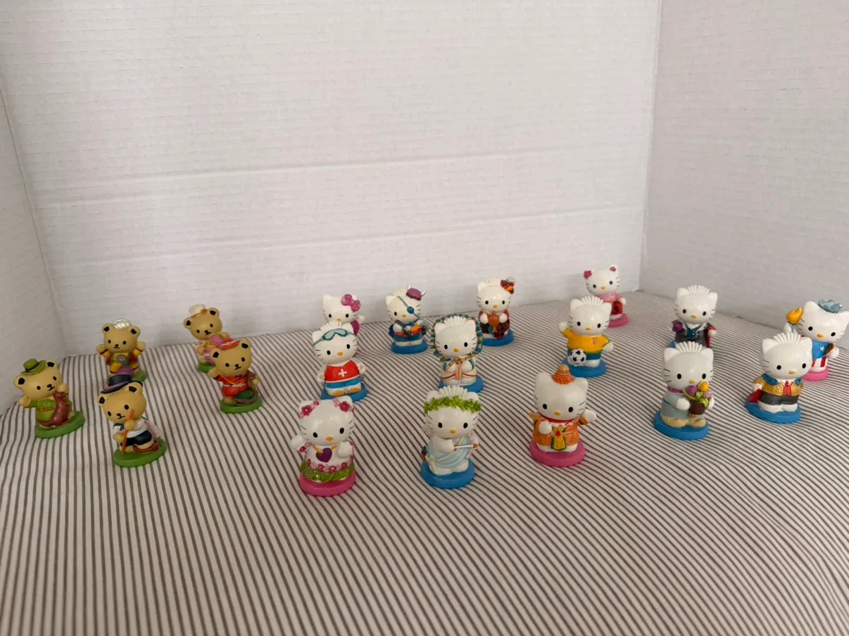 Vintage Sanrio Hello Kitty and Tiny Chum World Collection - photo 4