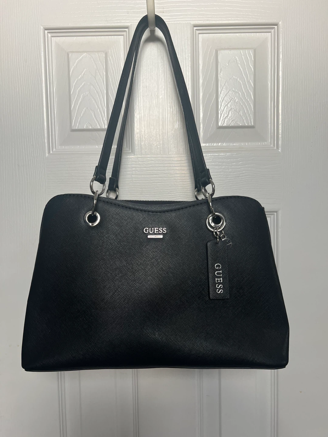 Like new black guess bag