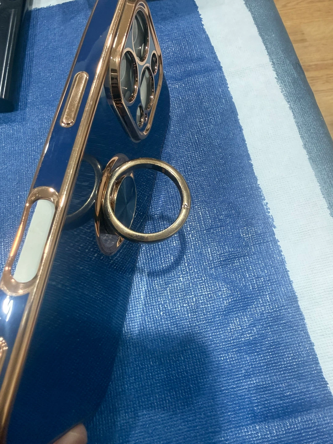 Blue phone case with gold ring holder - photo 4