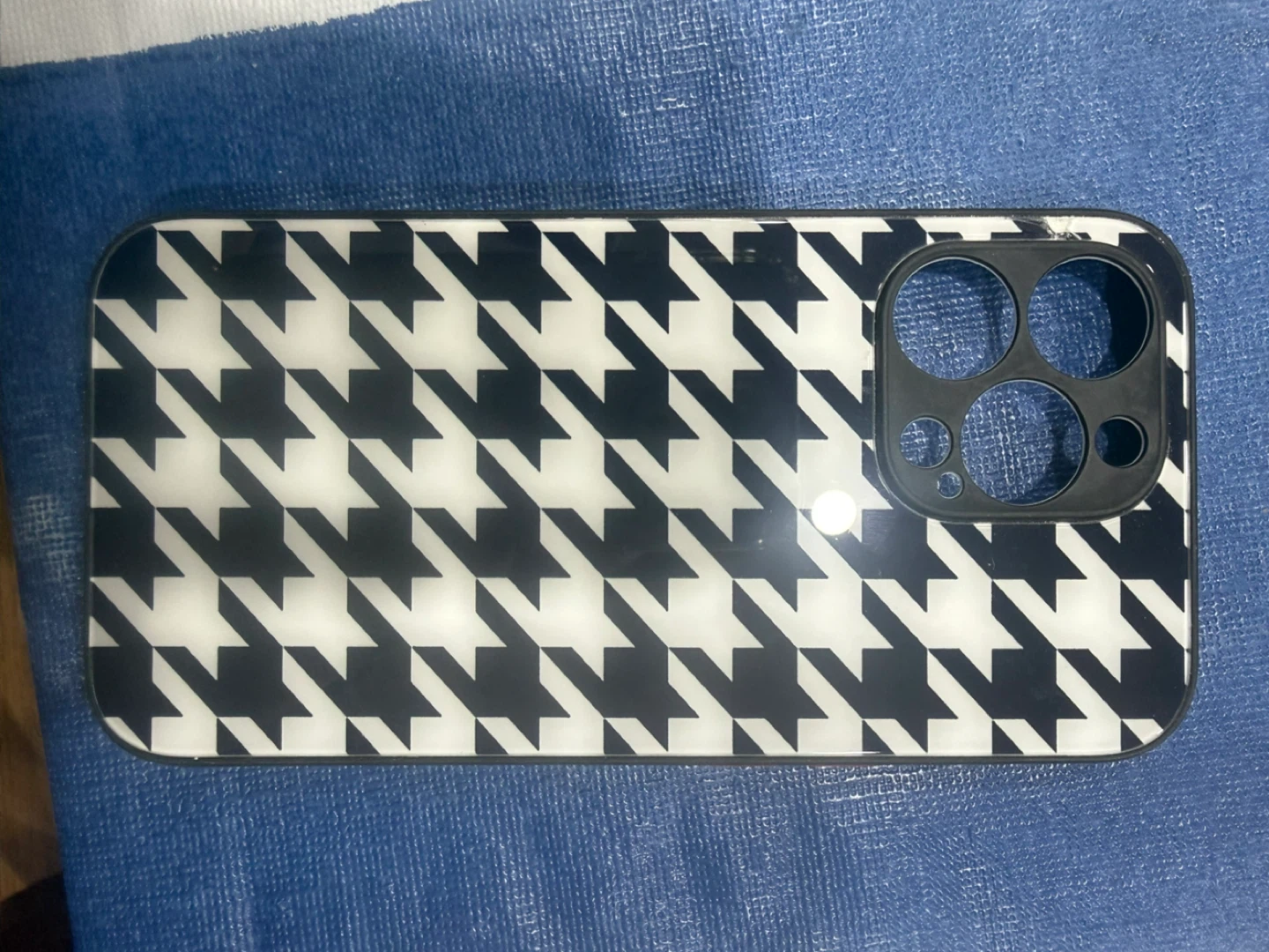 Houndstooth Pattern Phone Case