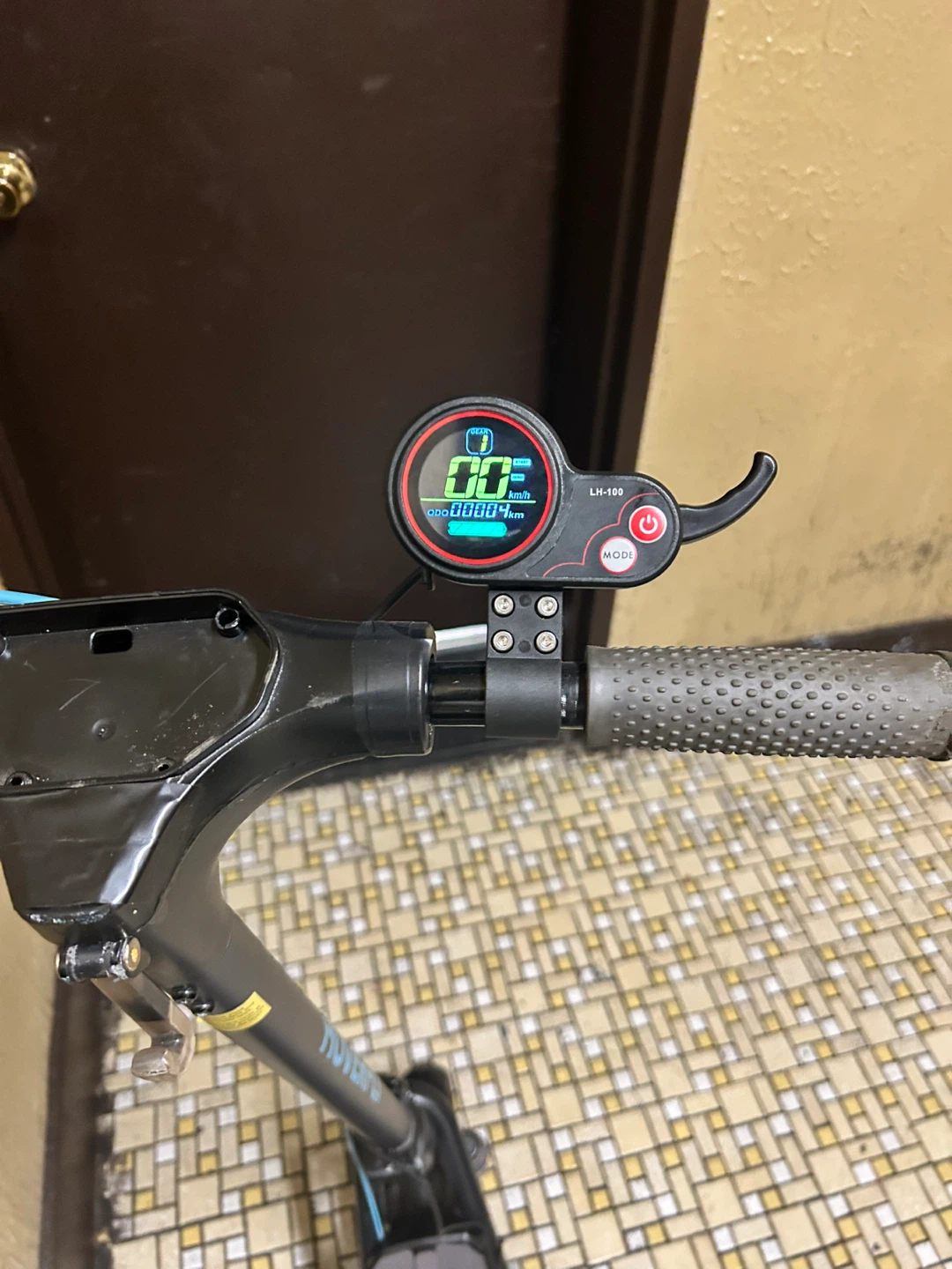 Hoverfly Electric Scooter LH-100 - photo 4