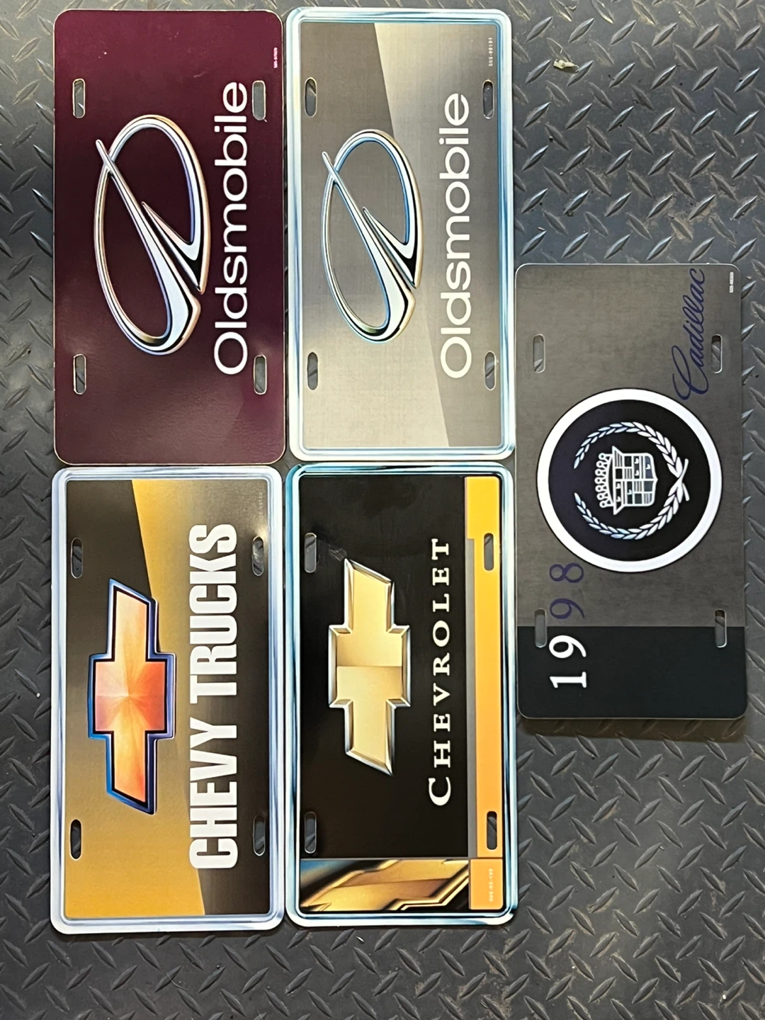 Set of 5 Automotive Brand License Plates