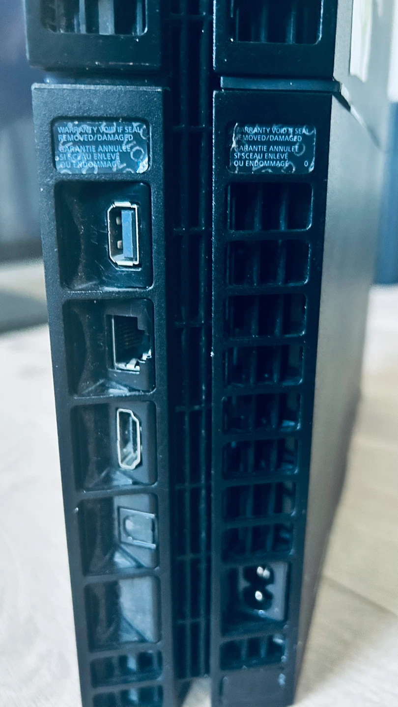 PS4 Console for Repair / Parts - photo 2