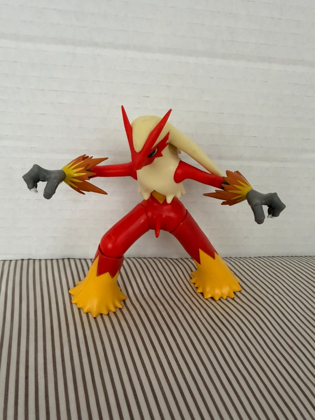 Pokemon Jazwares Blaziken Action Figure