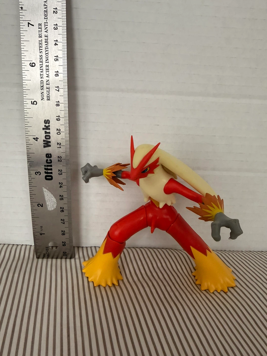 Pokemon Jazwares Blaziken Action Figure - photo 4