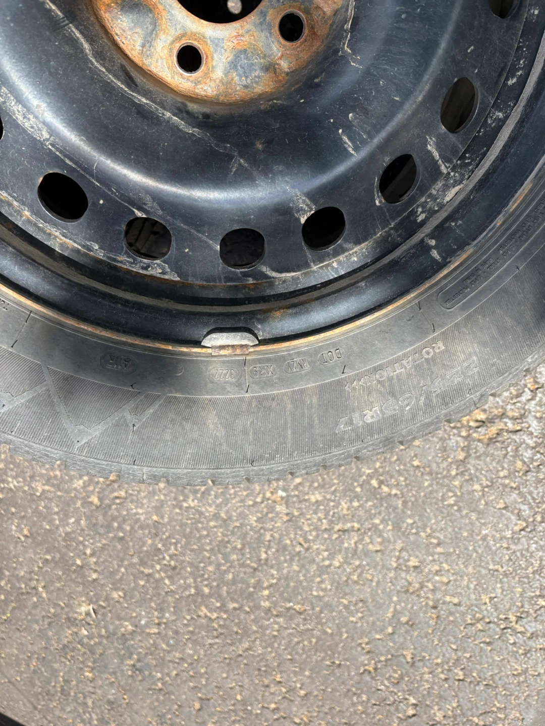 Motomaster Winter Tires with Rims - photo 5