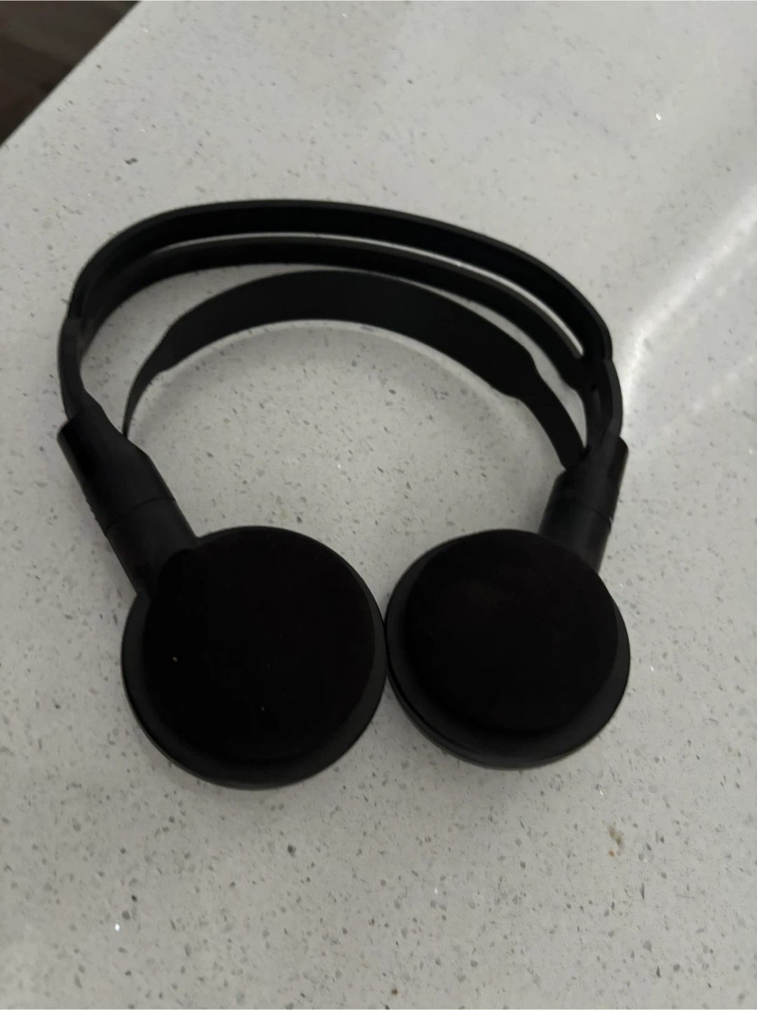 Black Wireless Headphones - photo 2