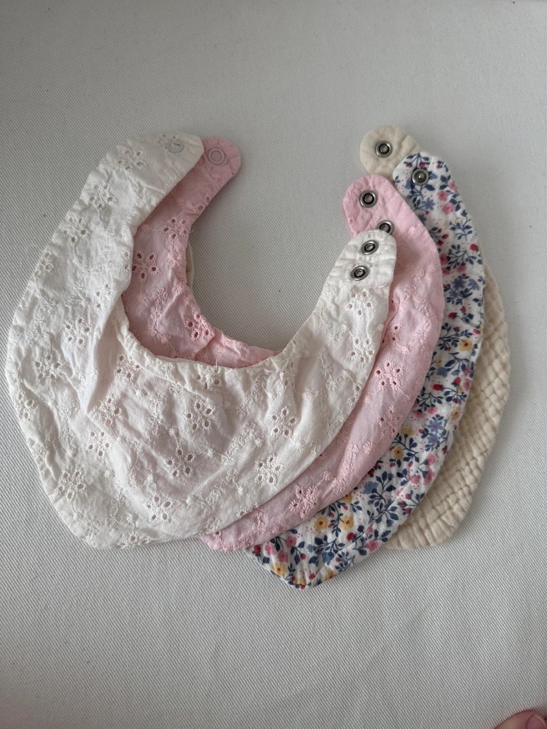 Baby Bibs 4-Pack
