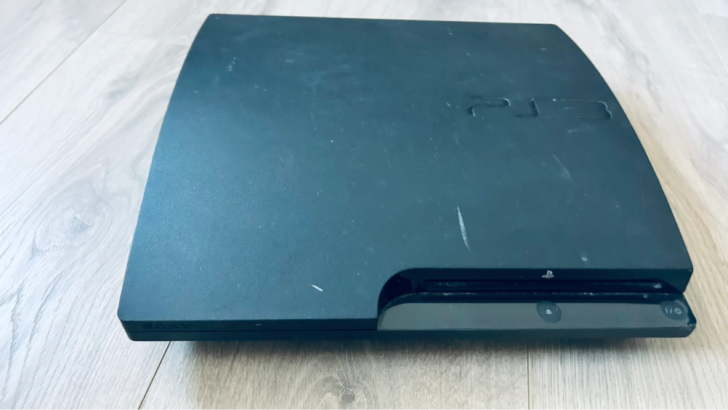 Sony PlayStation 3 Slim – For Repair or Parts