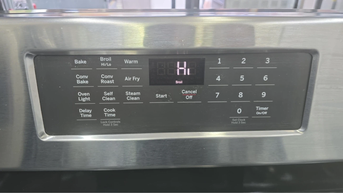 Ge 30 inches Stainless Steel Gas Range 5 burner with air fry - photo 2