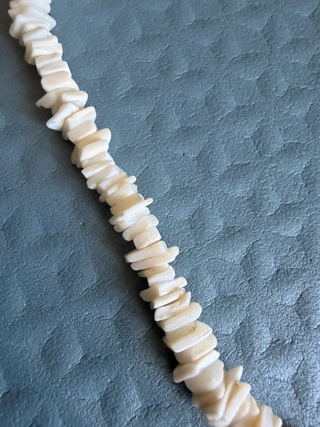 White Shell Chip Necklace - photo 2