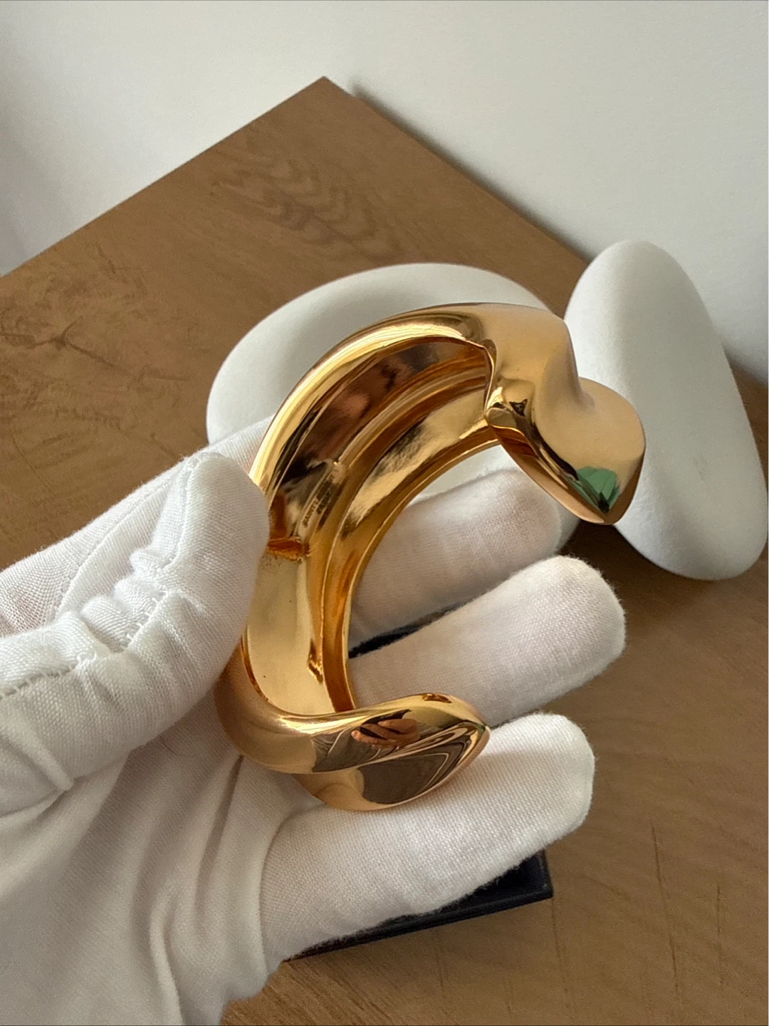 Gold Tone Sculptural Cuff Bracelet - photo 5
