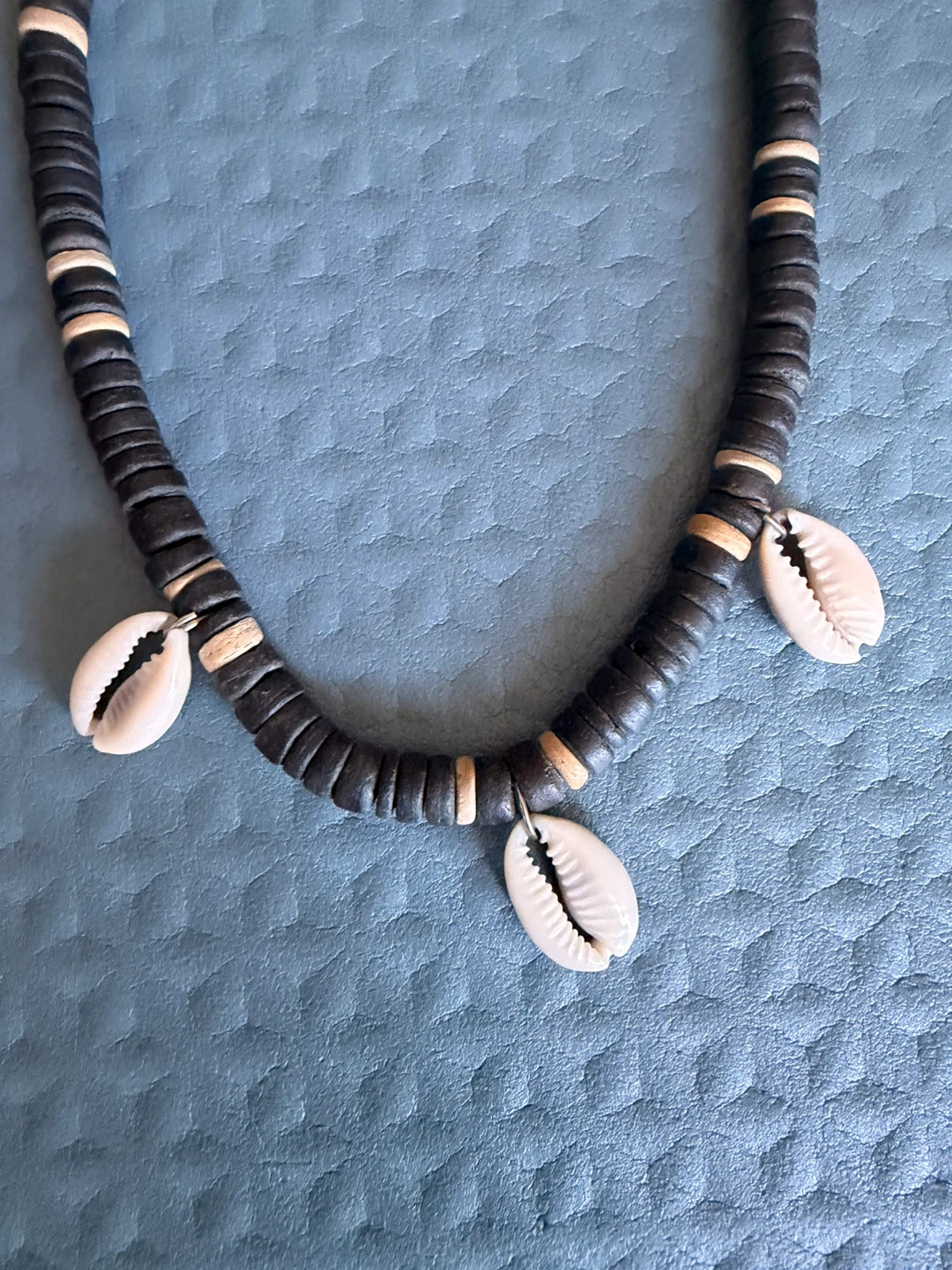 Beaded Necklace with Shells - photo 3