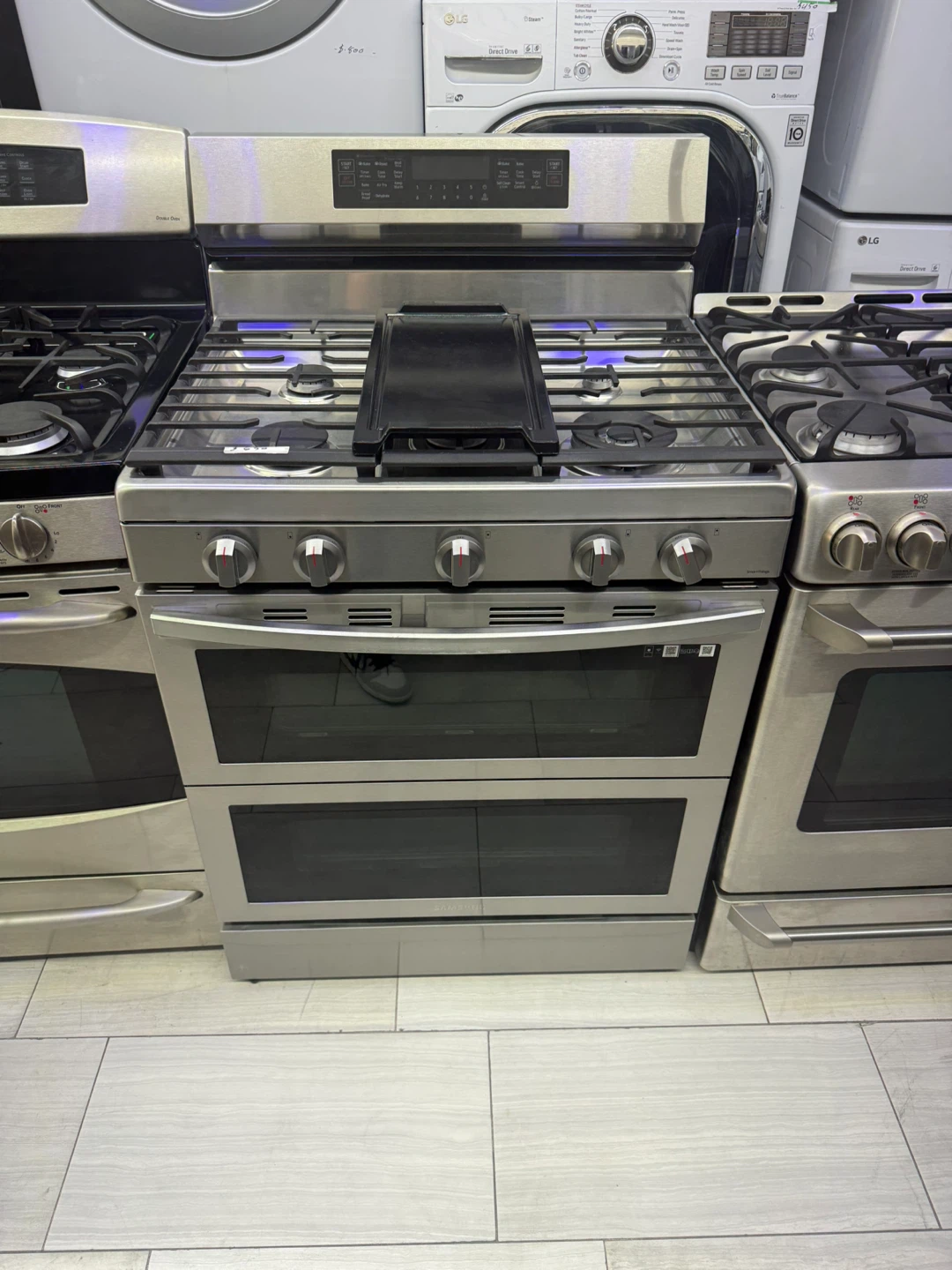 Samsung gas stove 5 burner double oven 30 inches with air fry