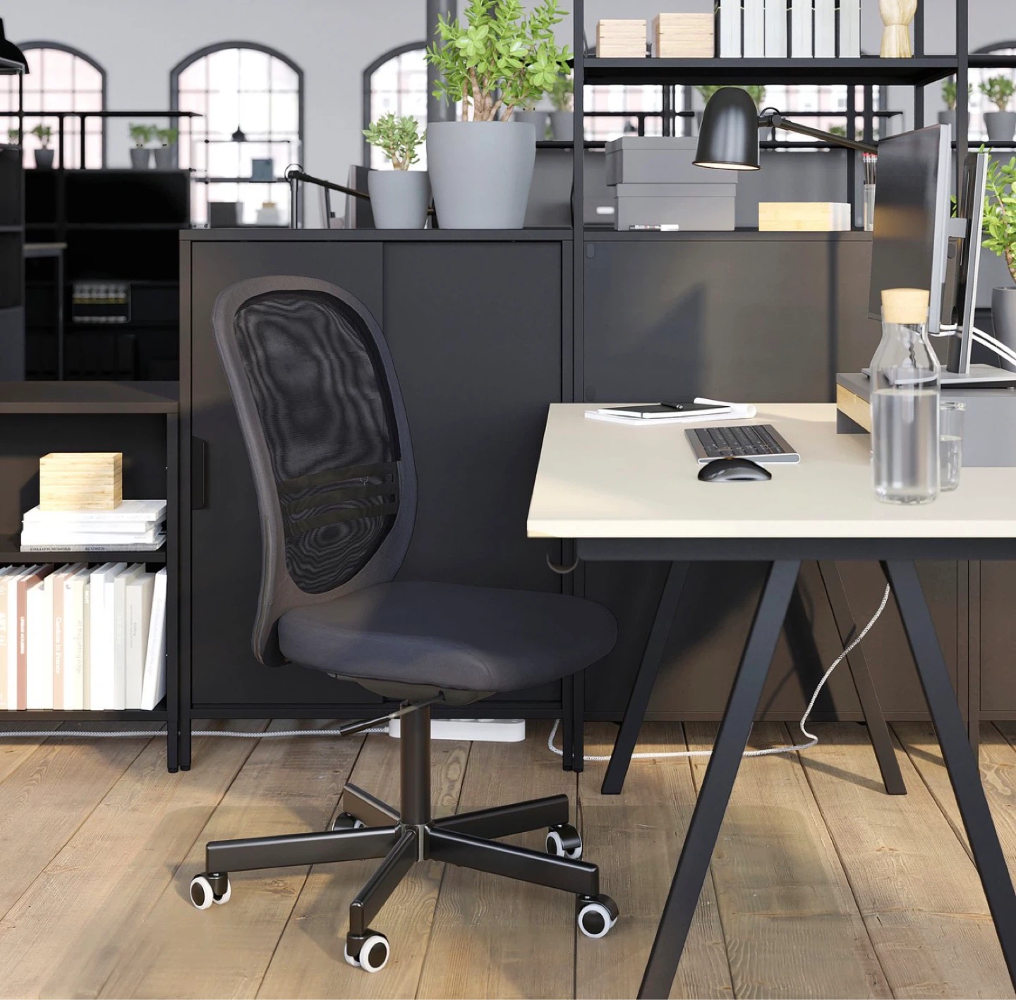 IKEA FLINTAN Office Chair, Black back , Beige Seat - READ! - photo 3