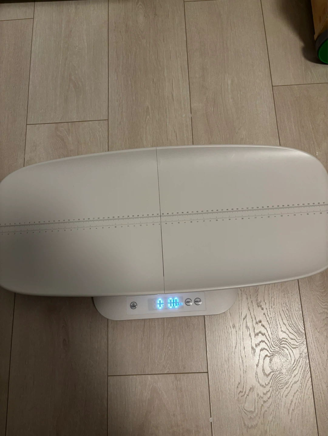 Baby and Pet Scale with Measuring Ruler