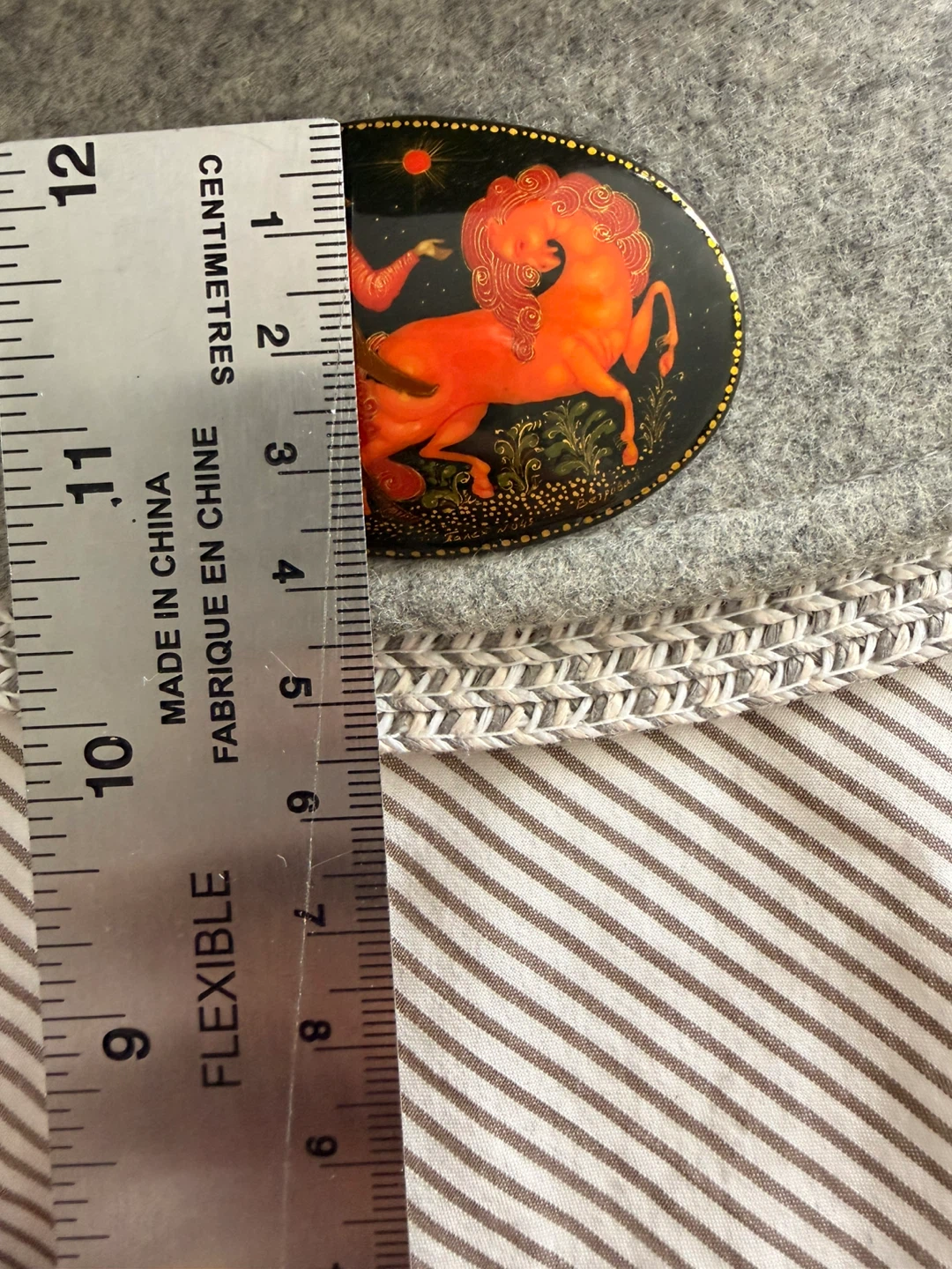 Vintage Russian Palekh Lacquer Brooch Pin - photo 5