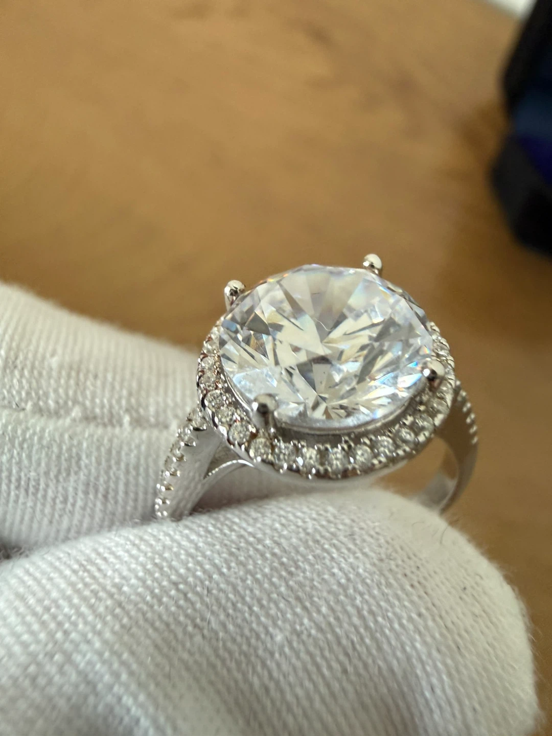Sparkling Halo Engagement Ring - photo 3