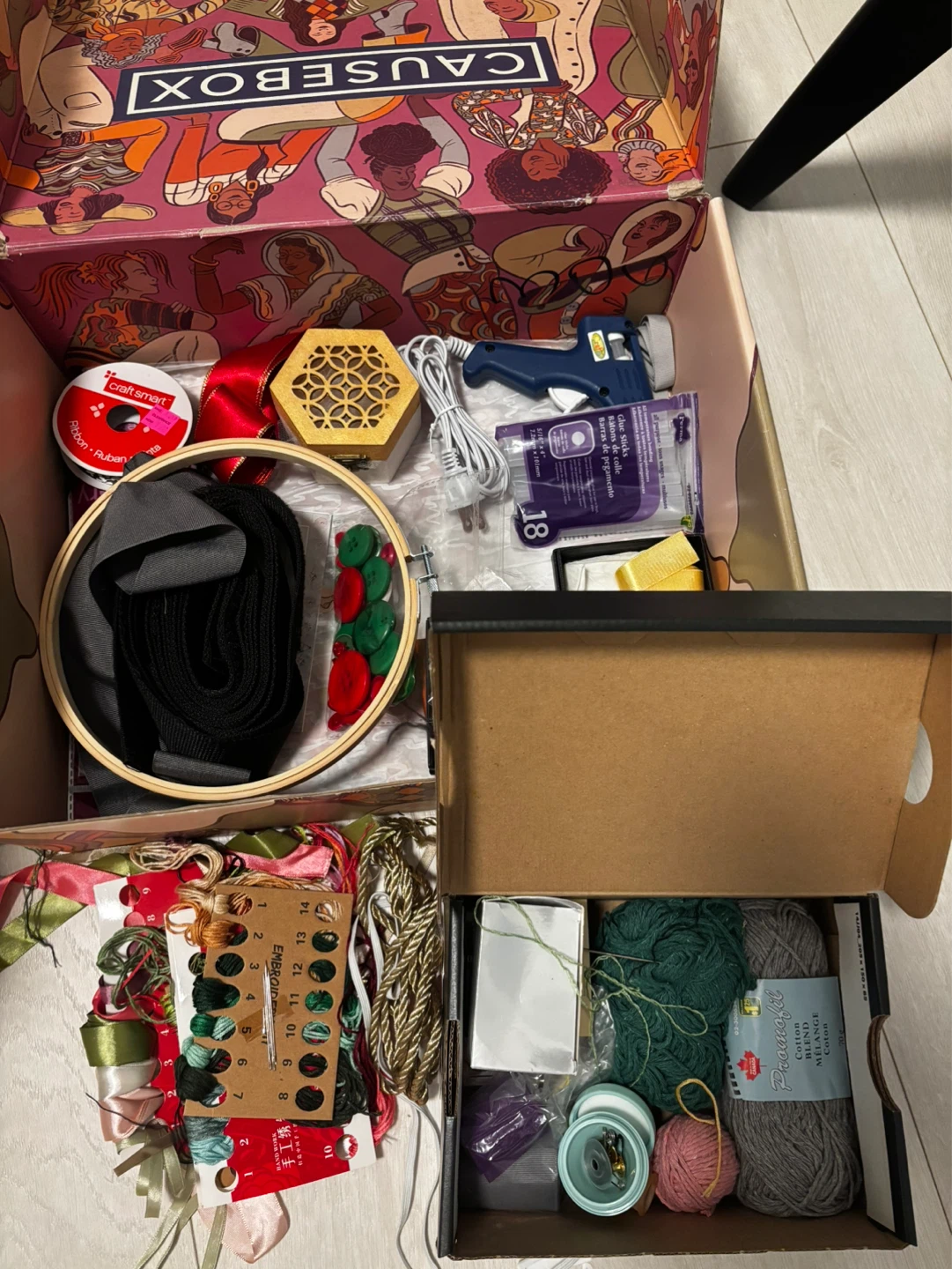 DIY and Crafting Supplies - photo 3
