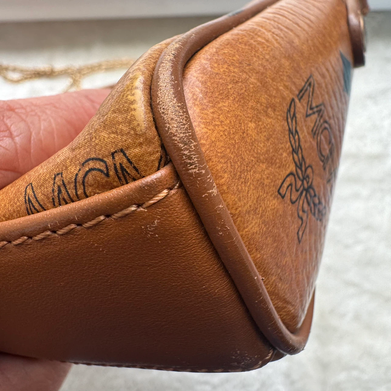 MCM Visetos Clutch with Chain - photo 2
