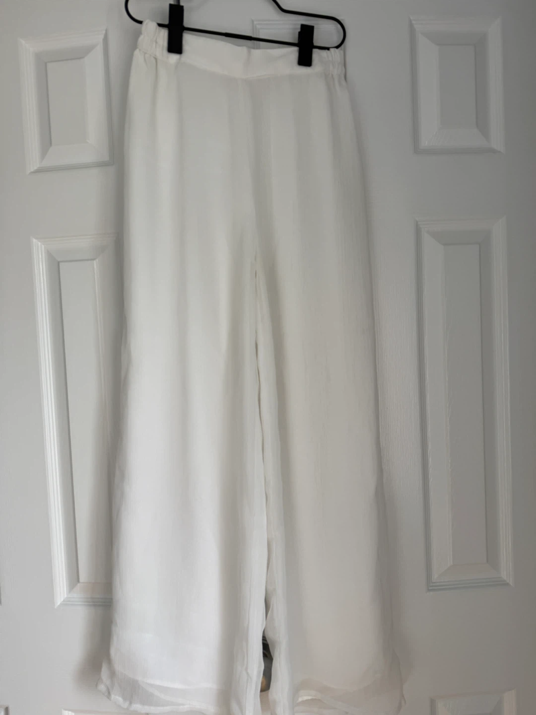 White wide-leg pants M also have the Black