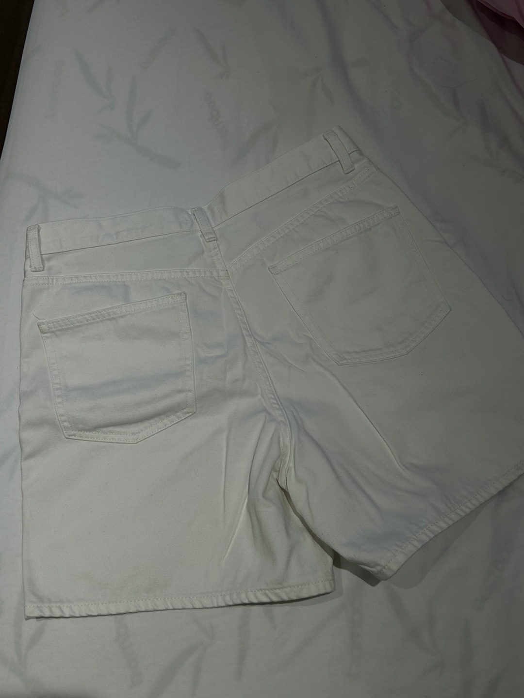 UNIQLO White Denim Shorts - photo 2