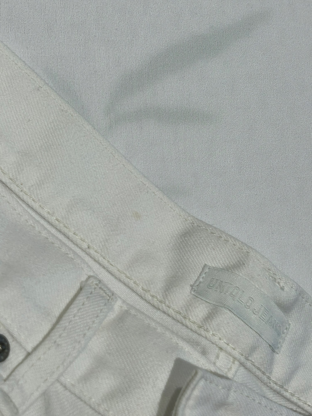 UNIQLO White Denim Shorts - photo 4