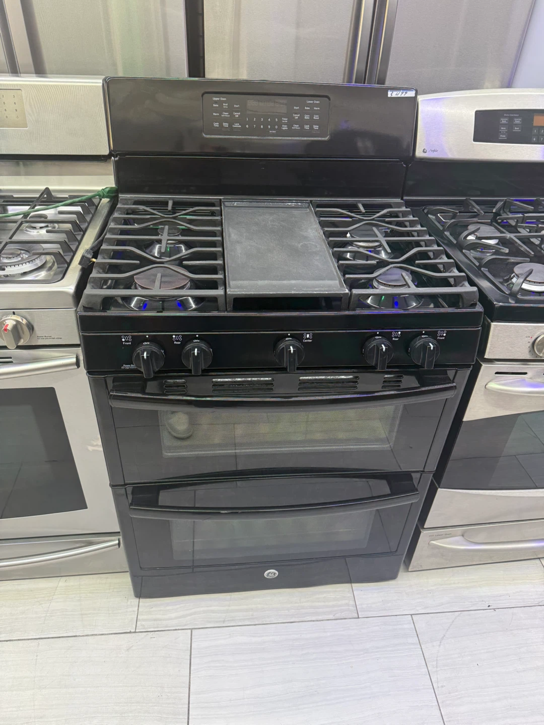 GE Gas Range 5 burner 30 inch double oven