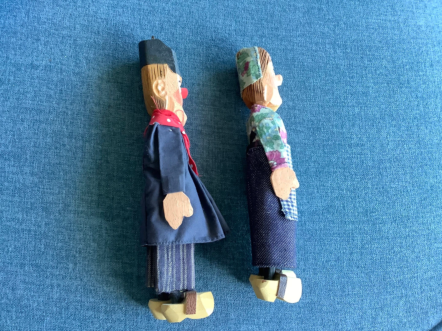 Two Vintage Hand Carved/Painted Wood Folk Art Dolls 🐞 - photo 4