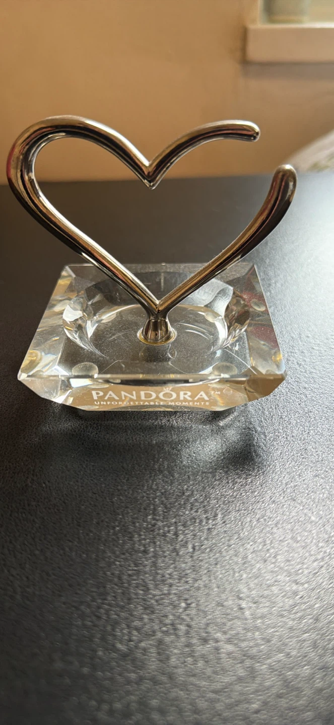 Pandora Crystal Heart Ring Holder Display Stand